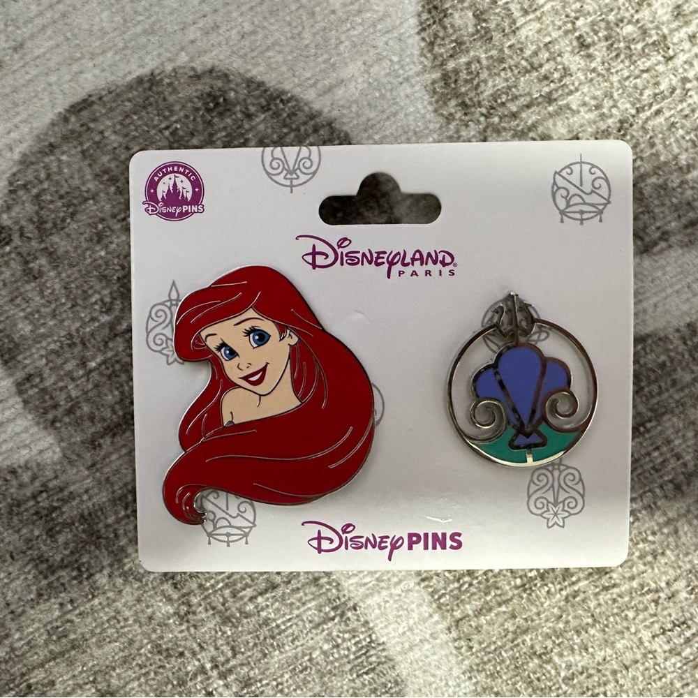 Disney DLP Princess Ariel 2 piece pin set card NEW